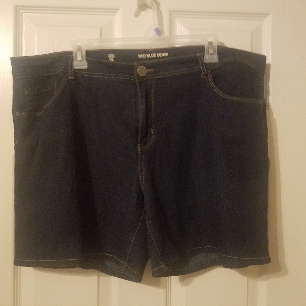 Women's Plus Size denim shorts sz 22